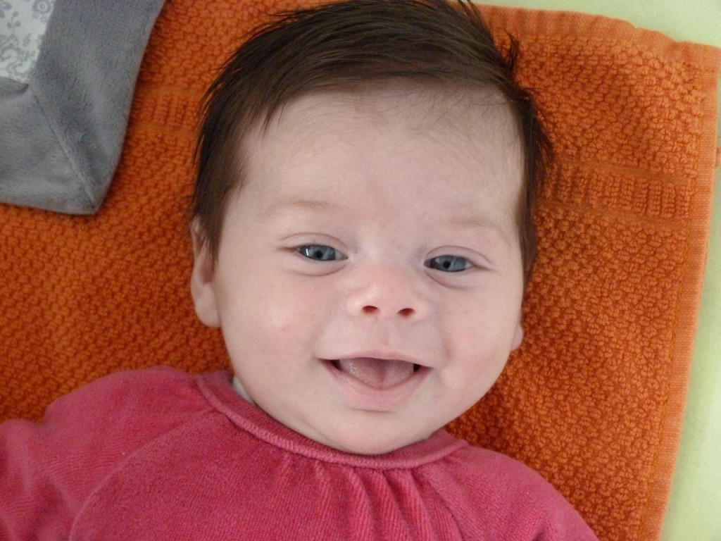 Estelle & Nicolas sont heureux de vous annoncer la naissance de leur fille Mila (7 mars 2012)